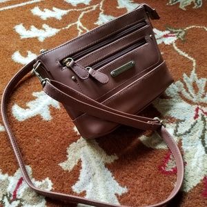 Stone Mountain Chestnut purse with charger